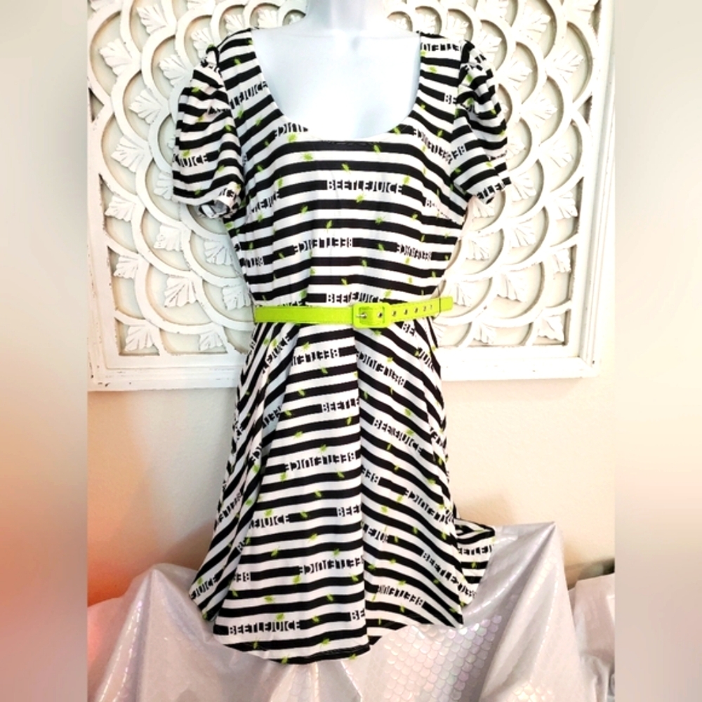 NWT Beetlejuice Unique Vintage Collaboration XL / 14 Striped Dress Halloween